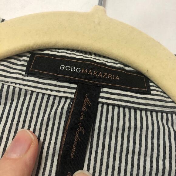 BCBGMAXAZRIA Pinstripe Sleeveless Collared Blouse Womens S Twist Preppy Twee - Picture 4 of 7